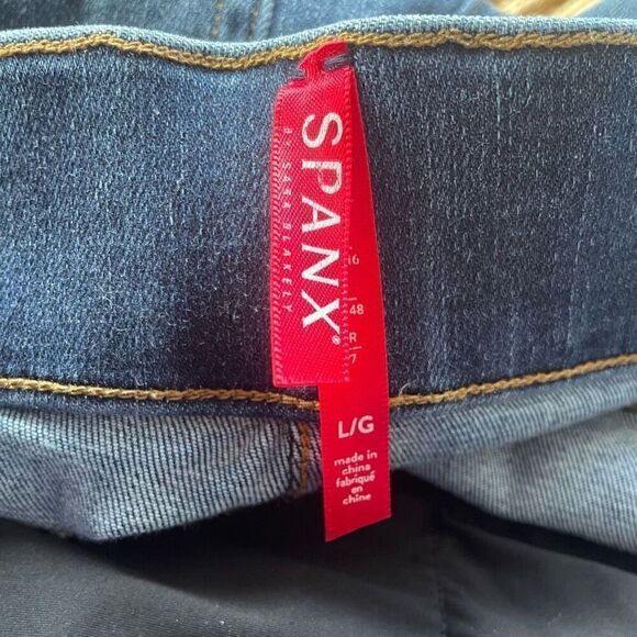 SPANX Distressed Ankle Jeans Size Large 20203R Medium Wash - Picture 7 of 8